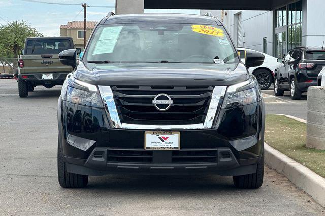 2025 Nissan Pathfinder SV 4WD