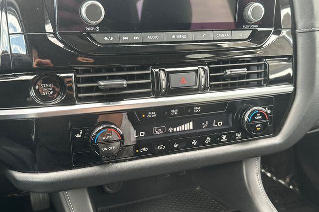 2025 Nissan Pathfinder SV 4WD