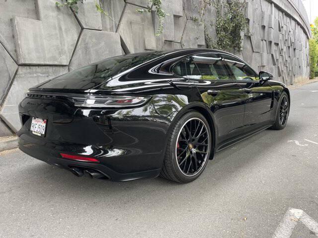 2023 Porsche Panamera GTS
