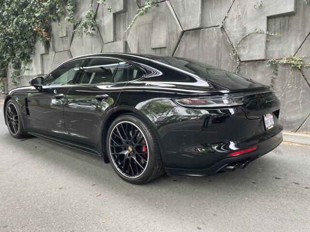 2023 Porsche Panamera GTS