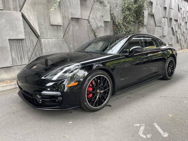 2023 Porsche Panamera GTS