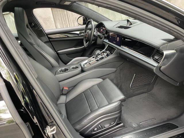 2023 Porsche Panamera GTS