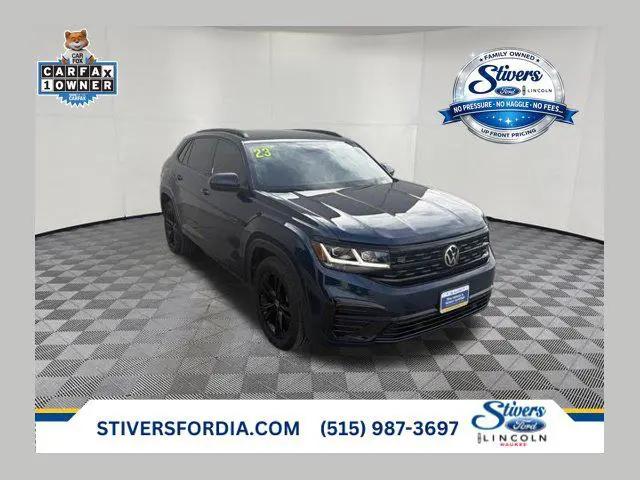 2023 Volkswagen Atlas Cross Sport 2.0T SEL R-Line Black for sale in Waukee, IA