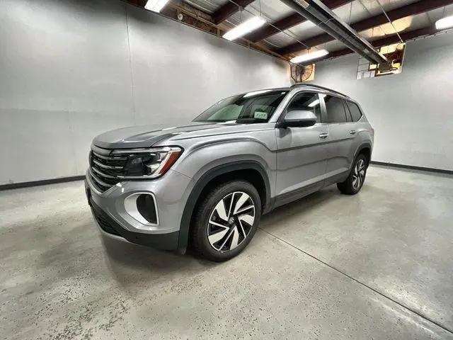2025 Volkswagen Atlas 2.0T SE w/Technology for sale in RHINELANDER, WI