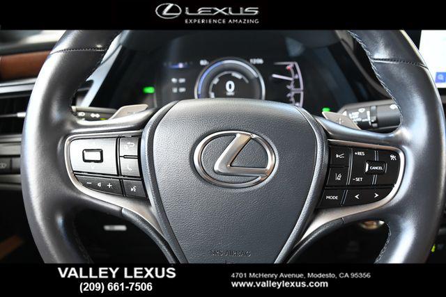 2025 Lexus ES 300h 300h