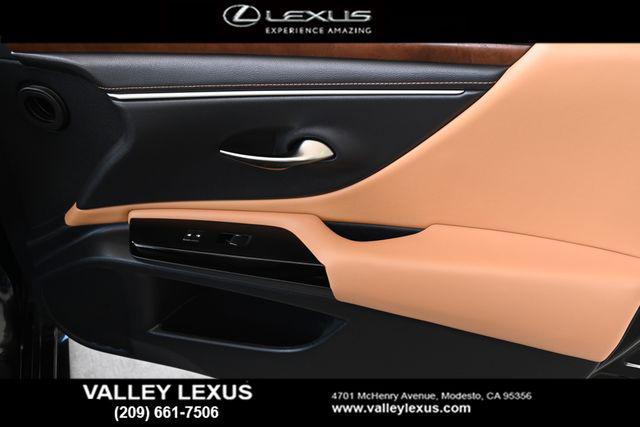2025 Lexus ES 300h 300h