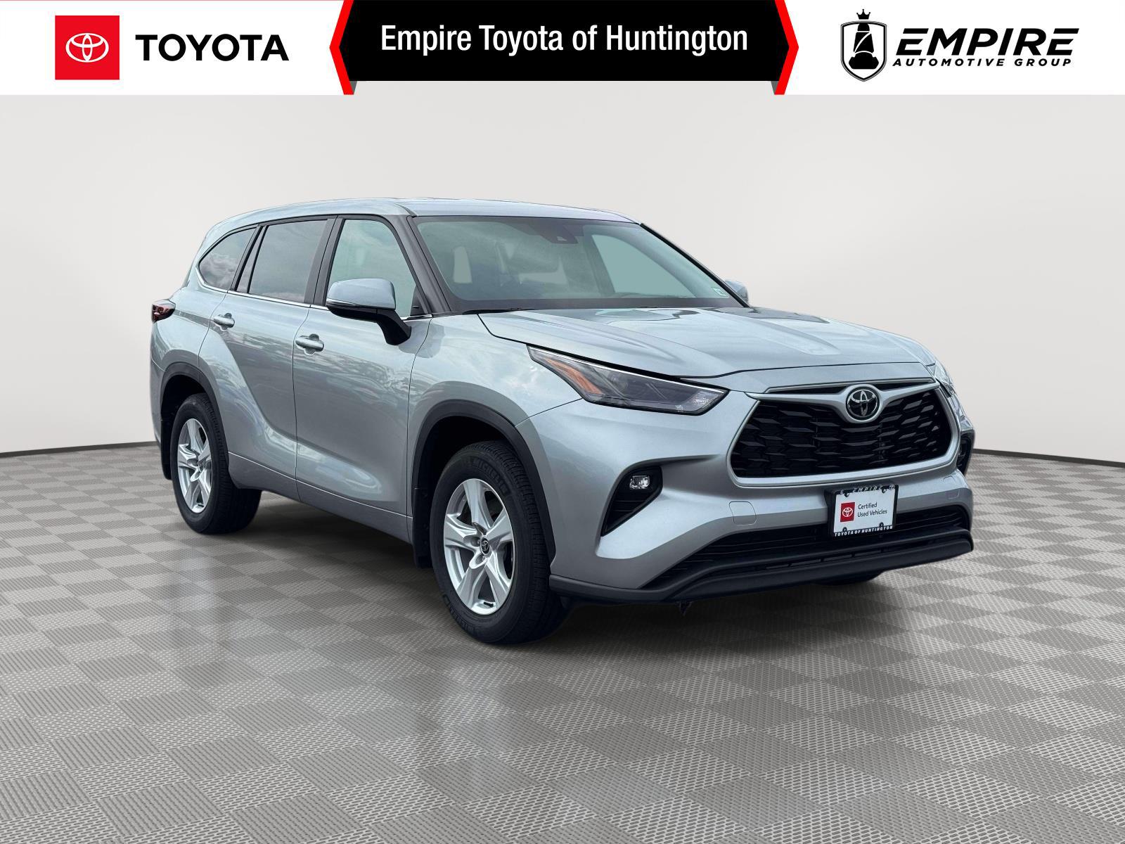 Celestial Silver Metallic 2025 Toyota Highlander SUV / Crossover All-Wheel Drive Automatic