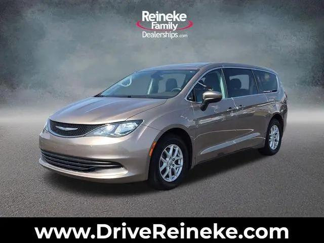 2017 Chrysler Pacifica Touring for sale in Findlay, OH