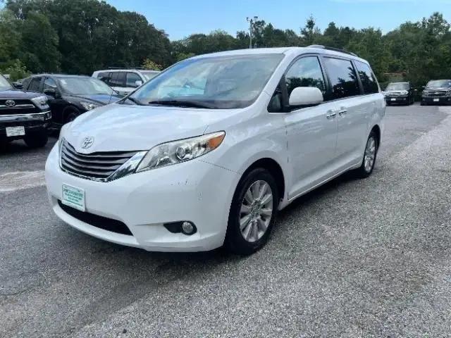 2014 Toyota Sienna XLE 7 Passenger for sale in Pasadena, MD