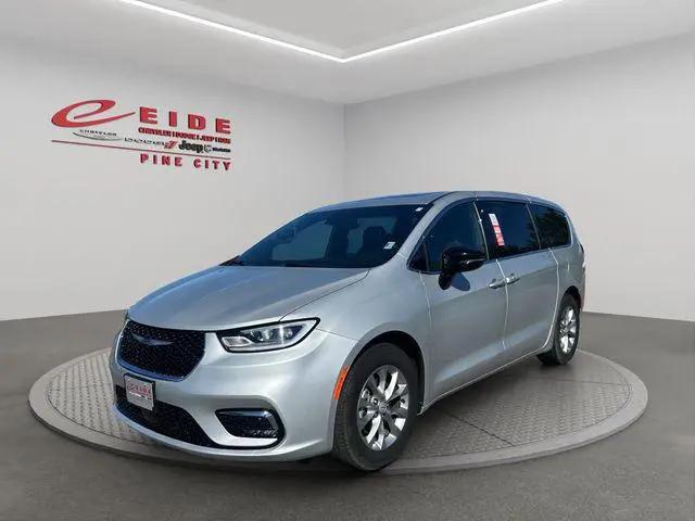 2026 Chrysler Pacifica Limited for sale in Pine City, MN