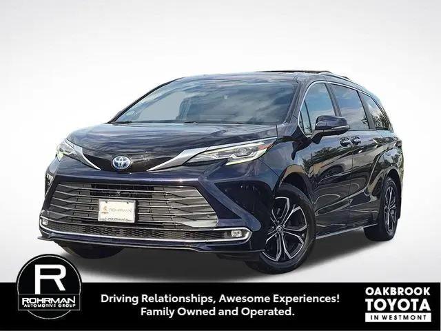 2025 Toyota Sienna Platinum for sale in Westmont, IL