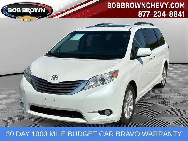 2015 Toyota Sienna XLE 7 Passenger for sale in Urbandale, IA
