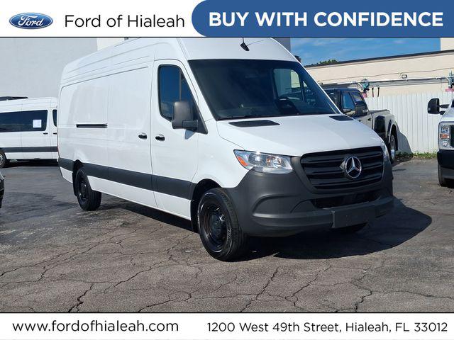 2025 Mercedes-Benz Sprinter 2500 High Roof 4-Cyl Diesel HO for sale in Hialeah, FL