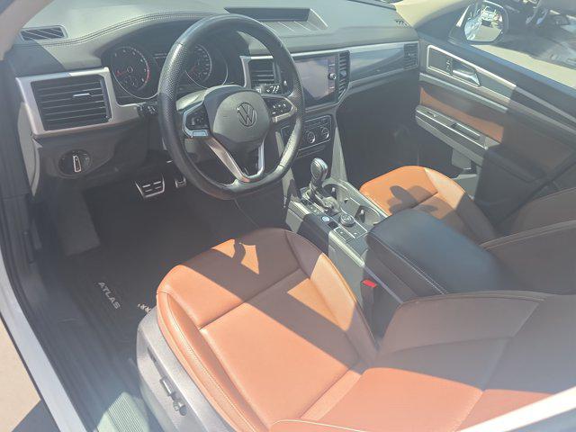 2021 Volkswagen Atlas 3.6L V6 SE w/Technology R-Line