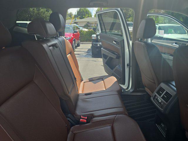 2021 Volkswagen Atlas 3.6L V6 SE w/Technology R-Line