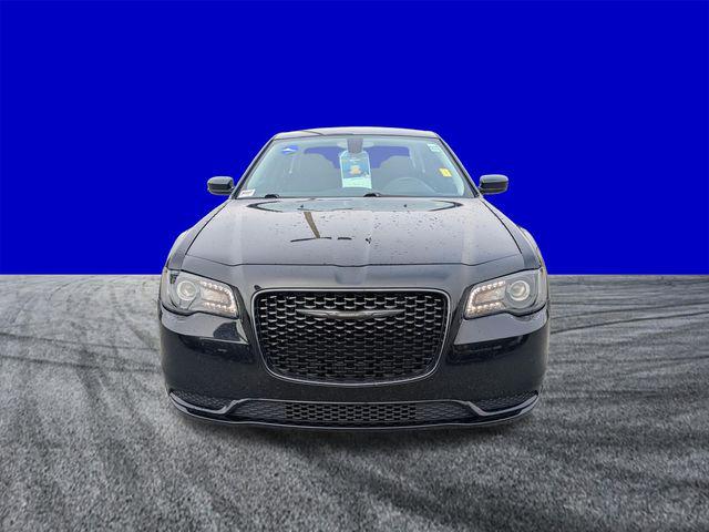 2023 Chrysler 300 Touring