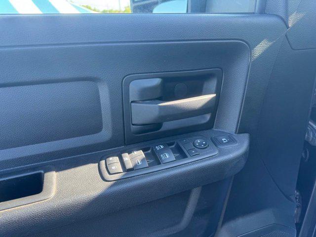 2023 Ram 3500 Tradesman Crew Cab 4x4 64 Box