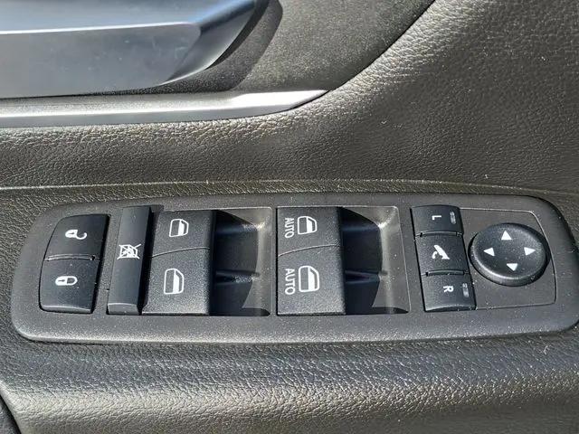 2023 Ram 1500 Big Horn Crew Cab 4x4 57 Box