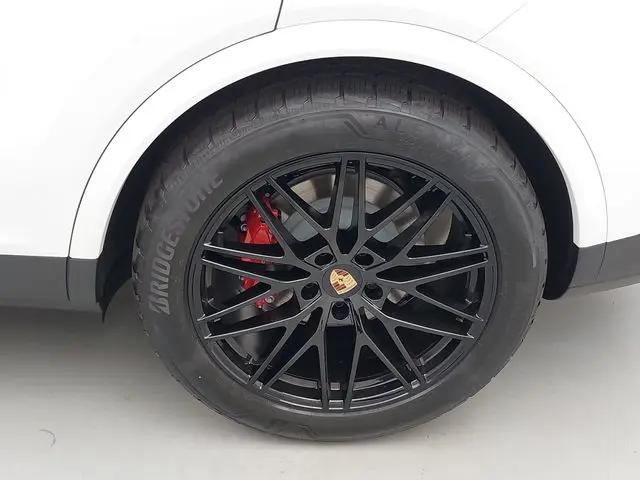 2026 Porsche Cayenne S