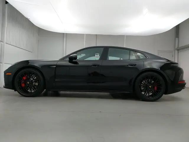 2026 Porsche Panamera GTS
