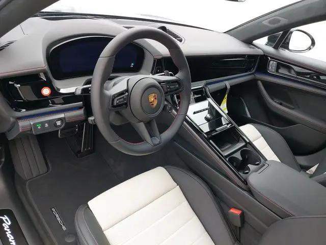 2026 Porsche Panamera GTS