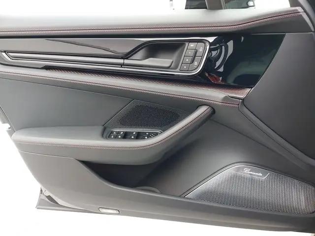 2026 Porsche Panamera GTS