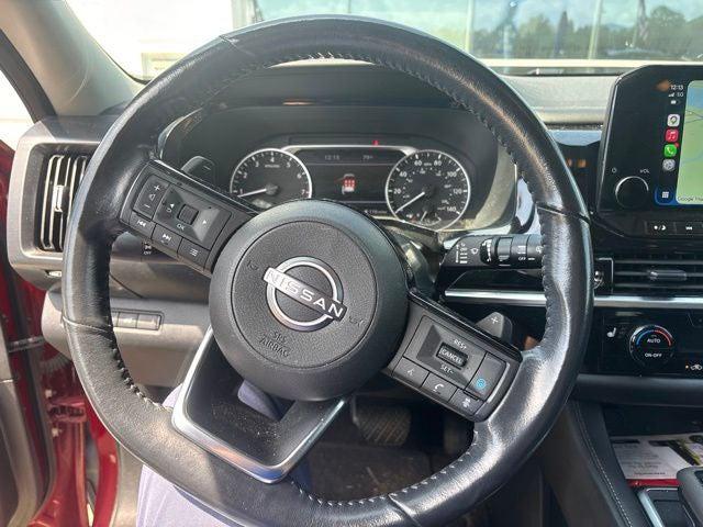 2023 Nissan Pathfinder SL 4WD