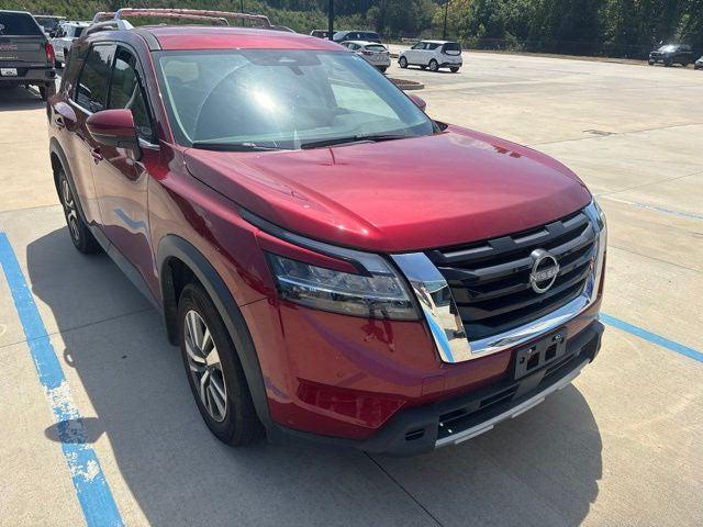 2023 Nissan Pathfinder SL 4WD