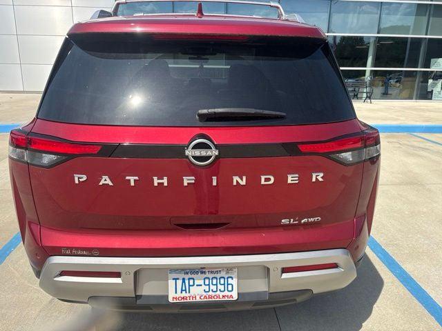 2023 Nissan Pathfinder SL 4WD
