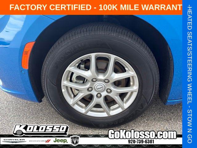 2026 Chrysler Pacifica Select