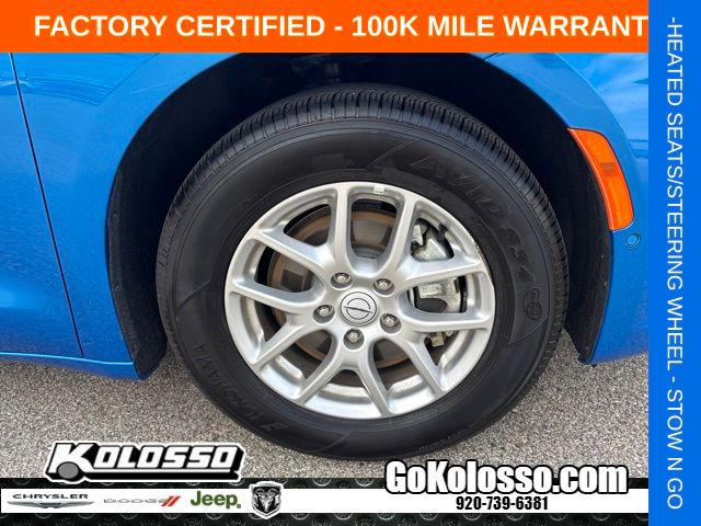 2026 Chrysler Pacifica Select