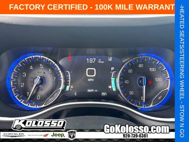 2026 Chrysler Pacifica Select