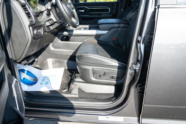2024 Ram 3500 Laramie Mega Cab 4x4 64 Box