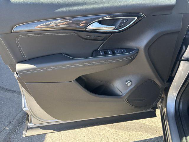 2022 Buick Envision FWD Essence