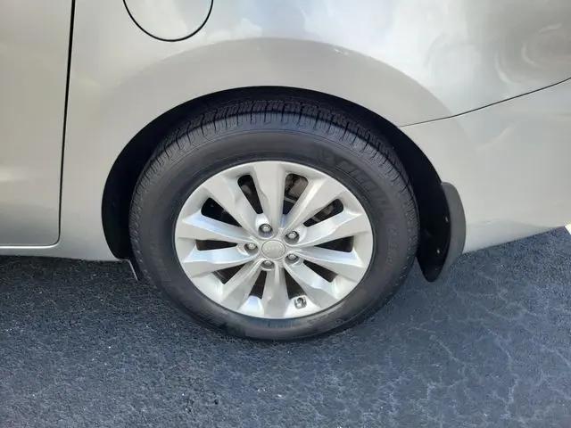 2015 Kia Sedona EX
