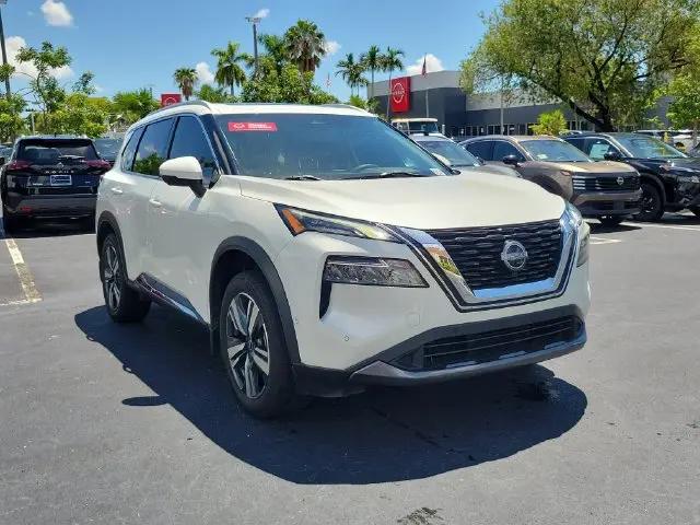 2023 Nissan Rogue SL FWD