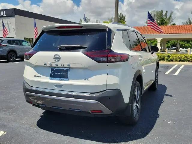 2023 Nissan Rogue SL FWD