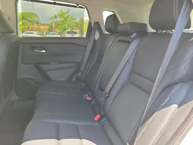 2023 Nissan Rogue SL FWD