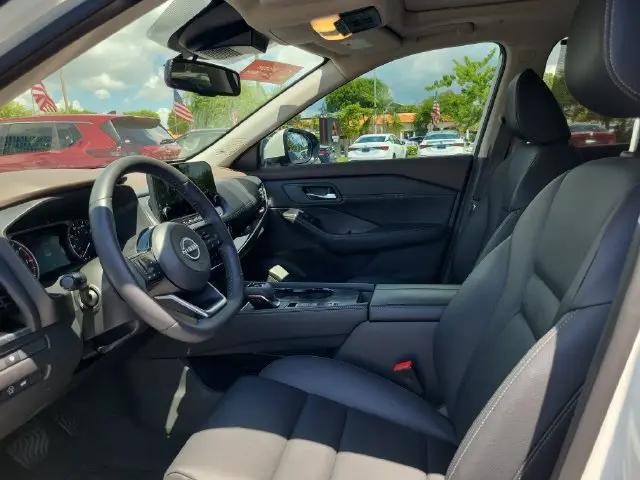 2023 Nissan Rogue SL FWD