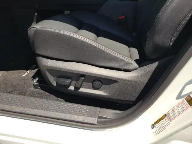 2023 Nissan Rogue SL FWD