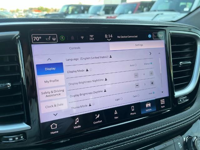 2025 Chrysler Pacifica Limited