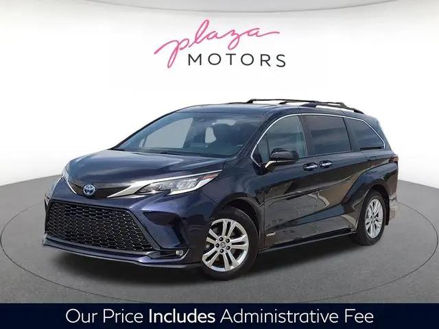 2021 Toyota Sienna XSE for sale in Creve Coeur, MO