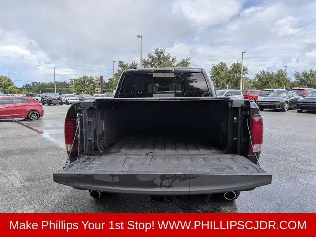 2017 Ram 1500 Night Crew Cab 4x4 57 Box