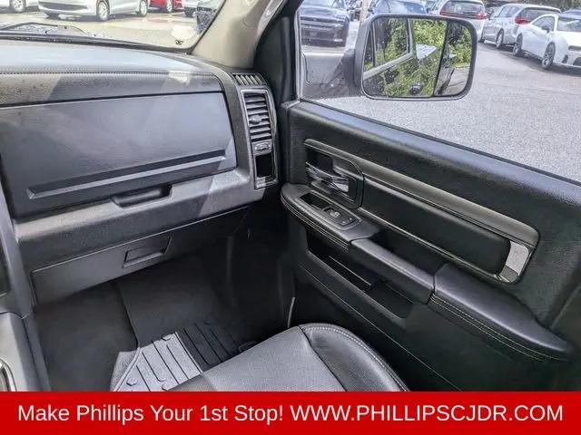 2017 Ram 1500 Night Crew Cab 4x4 57 Box