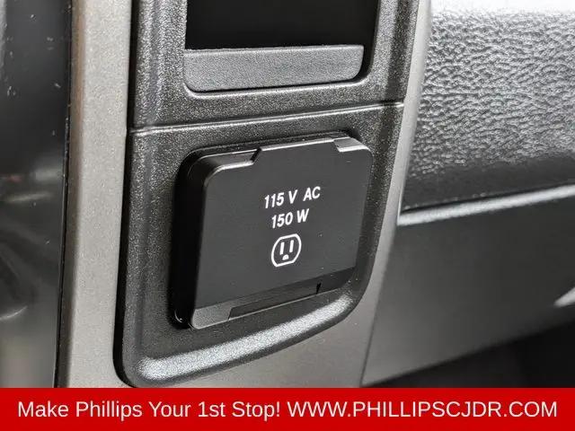 2017 Ram 1500 Night Crew Cab 4x4 57 Box