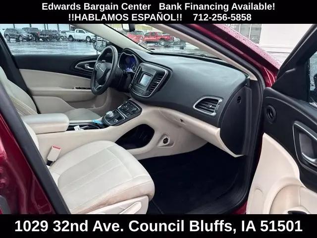 2015 Chrysler 200 Limited