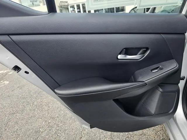 2023 Nissan Sentra SV Xtronic CVT