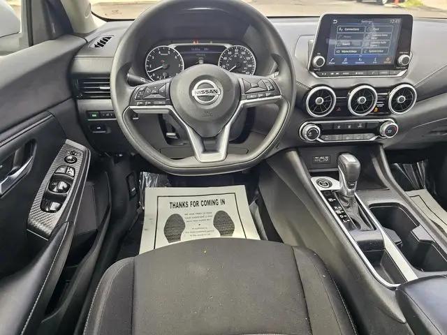2023 Nissan Sentra SV Xtronic CVT
