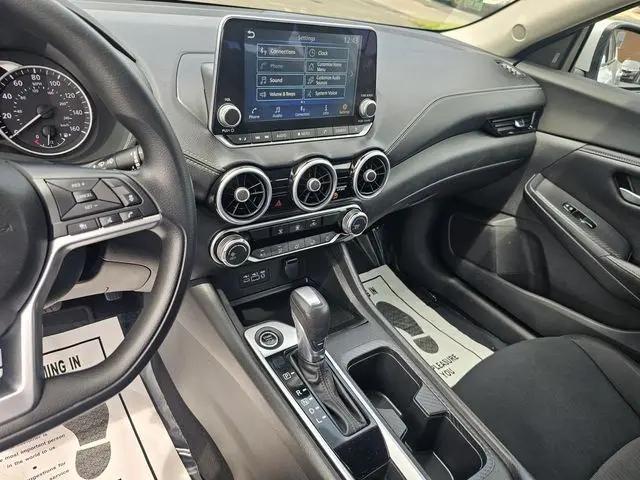 2023 Nissan Sentra SV Xtronic CVT