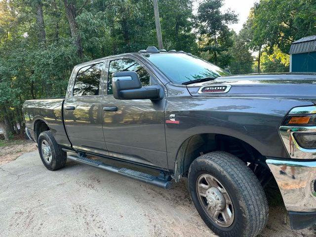 2025 Ram 3500 Tradesman Crew Cab 4x4 64 Box